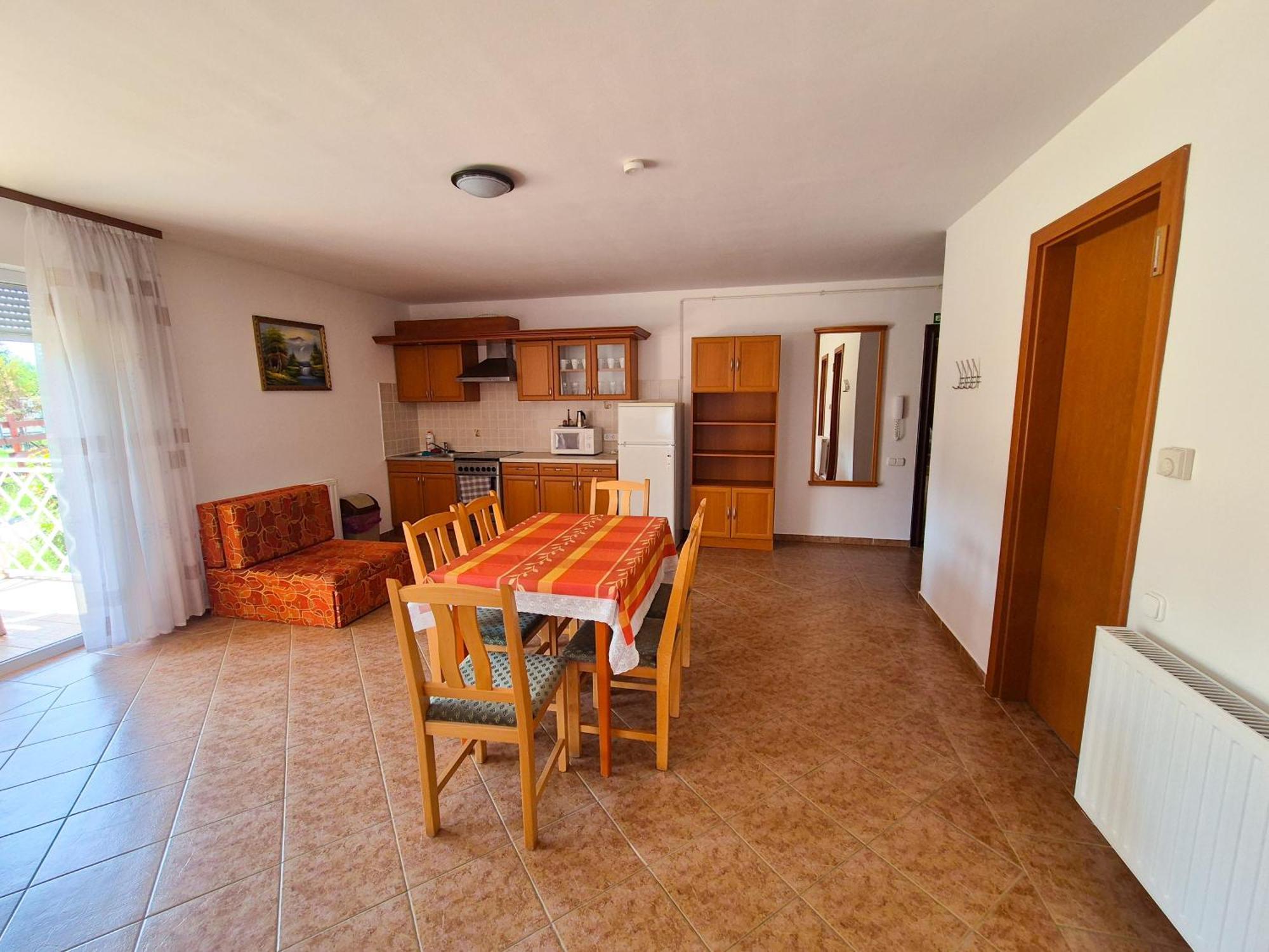 Ildiko Apartmanhaz Zamárdi Buitenkant foto