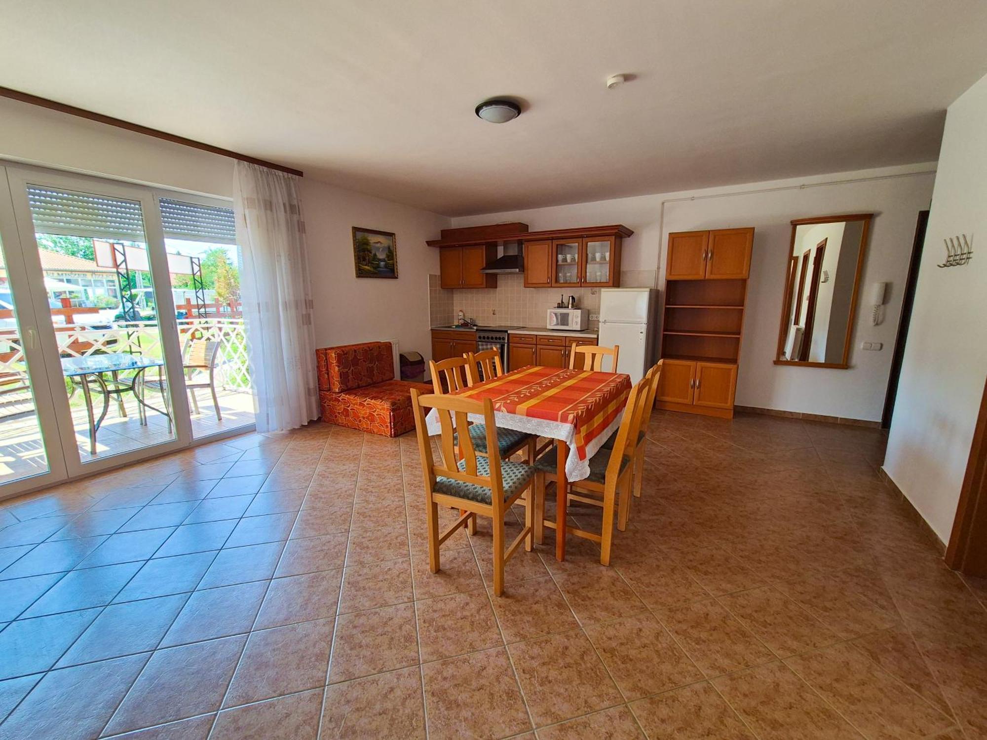 Ildiko Apartmanhaz Zamárdi Buitenkant foto