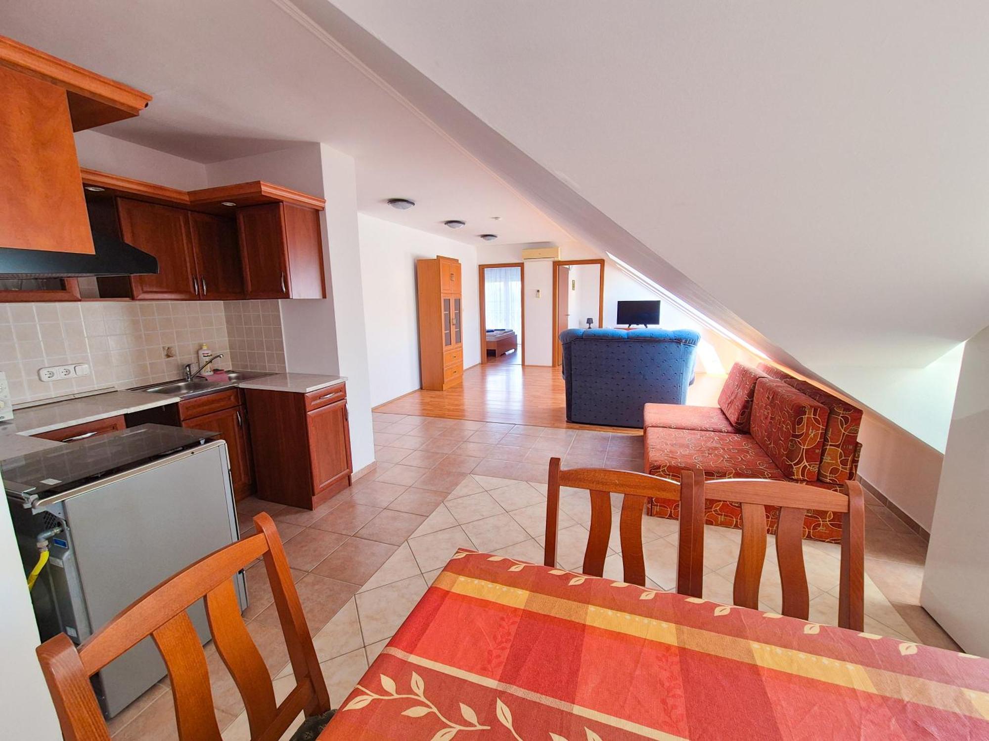 Ildiko Apartmanhaz Zamárdi Buitenkant foto